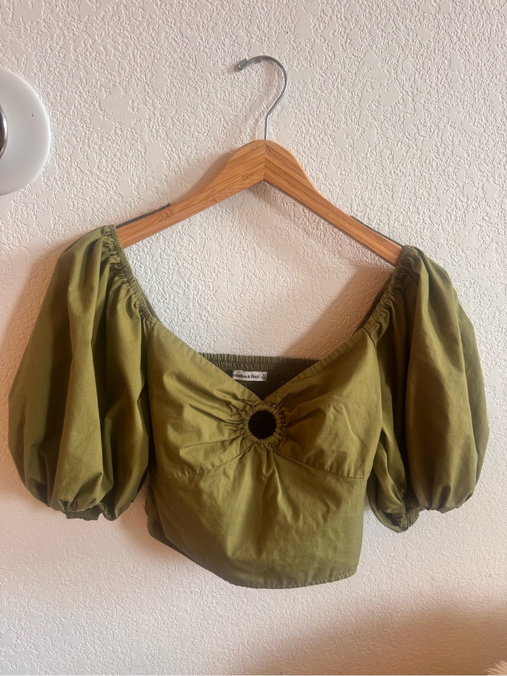 Abercrombie & Fitch Olive Puff-Sleeve Crop Top with Front Ring